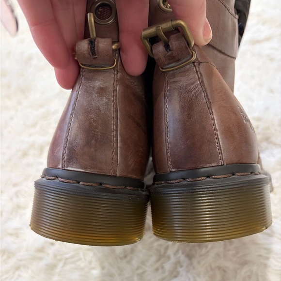 Dr. Martens Triumph 1914 Boots - Size 9 - brown - Picture 14 of 14
